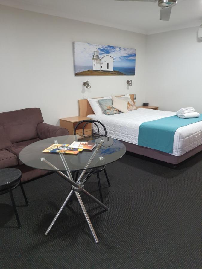 Aston Hill Motor Lodge Порт-Маккуорі Екстер'єр фото